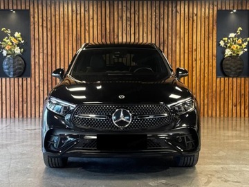 Mercedes GLC C254/X254 Coupe 2.0 300 258KM 2025 MERCEDES-BENZ GLC 300 4-Matic AMG Line 2.0 (258KM) 2025, zdjęcie 1