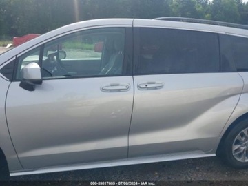 Toyota Sienna III 2023 Toyota Sienna Le, 2023r., 2.5L 2.5 Benzyna 245KM, zdjęcie 5