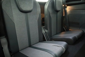 Peugeot 5008 II Crossover Facelifting 1.5 BlueHDi 130KM 2023 Peugeot 5008 1.5 BlueHDi, Salon Polska, zdjęcie 6