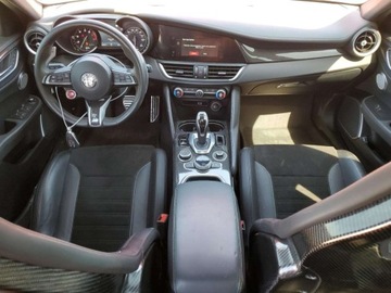 Alfa Romeo Giulia II 2022 Alfa Romeo Giulia Quadrifoglio 2022 2.9l 2.9 Benzyna 505KM, zdjęcie 8