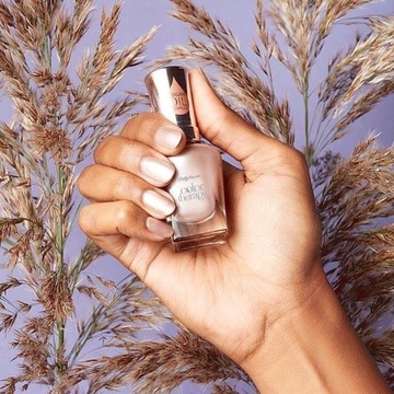 Лак Sally Hansen Color Therapy Powder Room 200