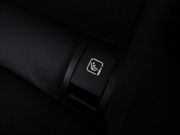 Mercedes Klasa C W205 2017 Mercedes C 180 Czujniki, Aut.klima, Navi, Skóra, zdjęcie 34