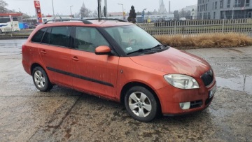 Skoda Fabia II Kombi 1.6 i 16V 105KM 2009 SKODA FABIA II AUTOMAT Combi (545) 1.6 105 KM, zdjęcie 15