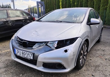 Honda Civic IX Hatchback 5d 2.2 i-DTEC 150KM 2012 Honda Civic 2012r, 2.2 CDTI. Lekko uszkodzony lewy przod. Jezdzi. 2.2, zdjęcie 1