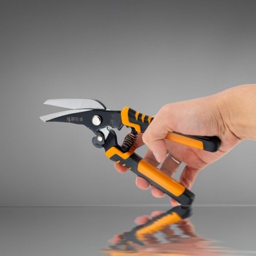 Ножницы, плоскогубцы, кусачки по металлу, металлические винты, стержни, провода, руководство по эксплуатации