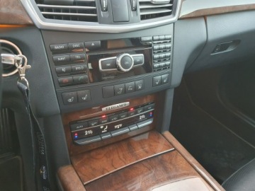 Mercedes Klasa E W212 Kombi 350 CDI BlueEFFICIENCY 265KM 2012 Mercedes E 350 3.0cdi V6 265KM 4Matic 2012r, zdjęcie 17