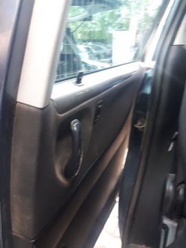 DVEŘE BOČNÍ POSUVNÉ PRAVÉ ZADNÍ MAZDA MPV II 2003R