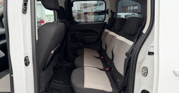 Citroen Berlingo III Osobowy M 1.2 PureTech 110KM 2022 Citroen Berlingo 1.2 PureTech Feel SS 110KM Salon PL 1.2 Benzyna 110KM, zdjęcie 8