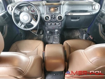 Jeep Wrangler III Unlimited Facelifting 3.6 V6 286KM 2016 Jeep Wrangler _JK_UNLIMITED SAHARA_75TH EDITION_4x4_3.6 L_285 km_2016r 3.6, zdjęcie 6
