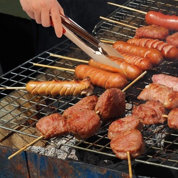 МЕТАЛЛИЧЕСКИЕ КУХОННЫЕ ЩИПЦЫ ДЛЯ ПРИГОТОВЛЕНИЯ МЯСНОГО САЛАТА НА ГРИЛЬ