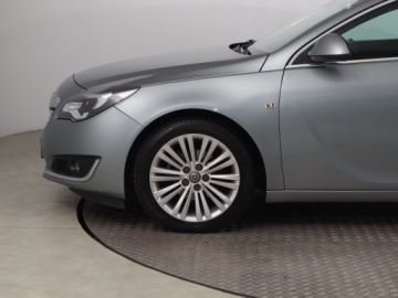 Opel Insignia I Hatchback Facelifting 2.0 CDTI ECOFLEX 140KM 2015 Opel Insignia 2.0 CDTI, Skóra, Navi, Klima, zdjęcie 14