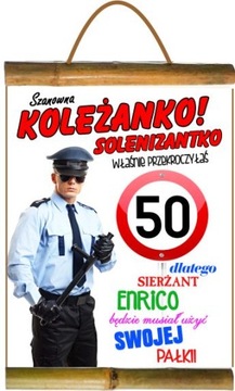 Dyplom z policjantem na pięćdziesiątkę kobiety