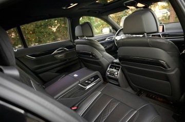 BMW Seria 7 G11-G12 Sedan Facelifting 3.0 730d 286KM 2022 M-PAKIET Z PEŁNYM PAKIETEM CHROM__ MEGA WYPOSAŻENIE, zdjęcie 25