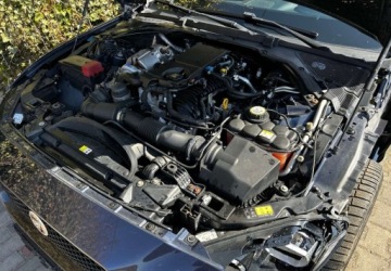 Jaguar XE Sedan 2.0 i4 163KM 2016 Jaguar XE 2.0 Diesel 163KM, zdjęcie 14