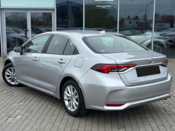 Toyota Corolla XII Sedan Facelifting 1.8 Hybrid 140KM 2025 Od ręki - Comfort 1.8 Hybrid 140KM | Podgrzewane fotele!, zdjęcie 1