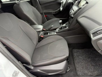 Ford Focus III Kombi Facelifting 1.0 EcoBoost 140KM 2018 Ford Focus ST-Line*Navi* Tylko 85000km!, zdjęcie 12
