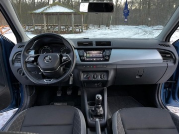 Skoda Fabia III Hatchback Facelifting 1.0 TSI 110KM 2021 Skoda Fabia III lift 2021 1.0 TSI Ambition 110KM, zdjęcie 12