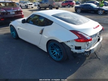 Nissan 370Z 2020 Nissan 370 Z 2020r., Base, od ubezpieczalni 3.7 Benzyna 332KM, zdjęcie 4