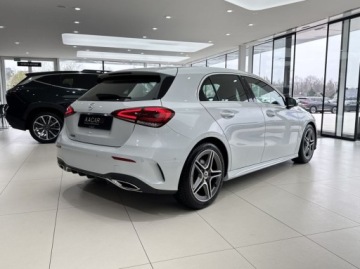 Mercedes Klasa A W177/V177 Hatchback 1.3 200 163KM 2021 Mercedes-Benz Klasa A 200 AMG Line Kamera cofania Ambiente CarPlayAndro, zdjęcie 3