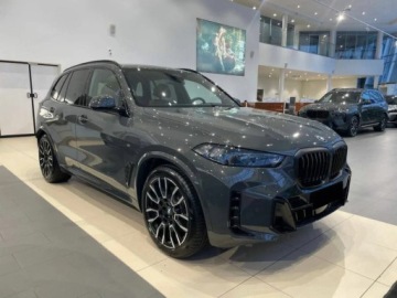 BMW X5 G05 SUV Facelifting 3.0 30d 298KM 2026 BMW X5 xDrive30d Sport Suv 2.0 (298KM) 2026, zdjęcie 2