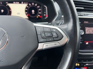 Volkswagen Tiguan II SUV Facelifting 2.0 TDI 200KM 2022 Volkswagen Tiguan 2.0TDI 200KM Elegance DSG 4x4 SerwisASO Acc Matrix Kessy, zdjęcie 25