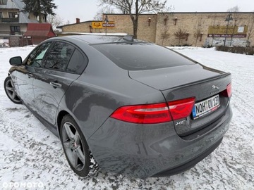 Jaguar XE Sedan 2.0 i4 180KM 2018 Jaguar XE Jaguar XE 2.0 D R-Sport 2.0 Diesel 180KM, zdjęcie 9