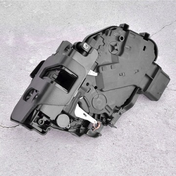 MOTOR ZÁMKU DVEŘE PŘEDNÍCH LR011275 DO LAND ROVER DISCOVERY FREELANDER