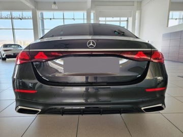Mercedes Klasa E W214 Sedan 2.0 220d 197KM 2025 E Klasa 220 d 4-Matic AMG 2.0 (197KM) 2025, zdjęcie 4
