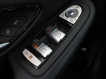 Mercedes Klasa C W205 2018 Mercedes C 180 lift automat full LED navi kamera, zdjęcie 39
