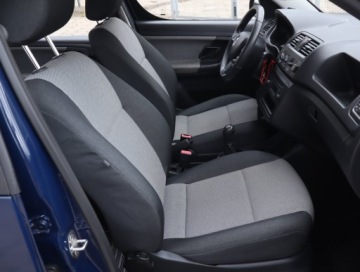 Skoda Roomster Mikrovan Facelifting 1.4 16V 85KM 2014 Skoda Roomster 1.4 16V, Salon Polska, Serwis ASO, zdjęcie 8