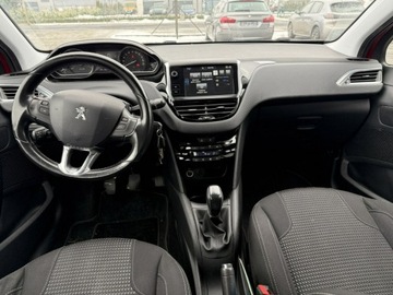 Peugeot 208 I Hatchback 5d Facelifting 1.2 PureTech 82KM 2015 Peugeot 208 Klimatronik*, zdjęcie 12