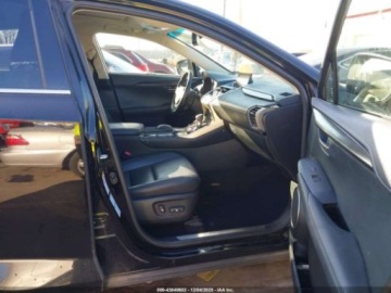 Lexus NX I 2017 Lexus NX 2017r., 2,0L 200 T AWD 2.0 Benzyna 235KM, zdjęcie 8