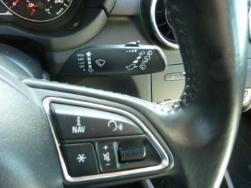 Audi A1 I Hatchback 3d 1.6 TDI 105KM 2011 Audi A1 3-drzwiowe 1.6 TDI, zdjęcie 30