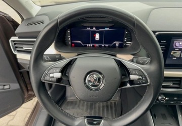 Skoda Kamiq Crossover 1.0 TSI 110KM 2021 Skoda Kamiq 1.0 TSI 110 KM 6 bieg. manual Style Benzyna 110KM, zdjęcie 17