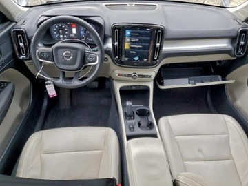 Volvo XC40 2021 Volvo XC 40 T4 Momentum 2021 2.0 Benzyna 187KM, zdjęcie 8
