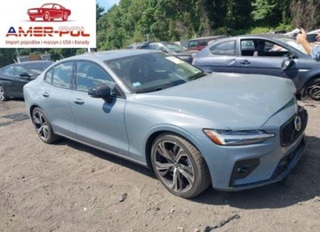 Volvo S60 III 2024 Volvo S60 B5 Core Dark Theme 2024 2.0l 2.0 Benzyna 247KM