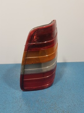 MERCEDES W124 KOMBI LAMPA TYŁ LEWA ZEWNĘTRZNA