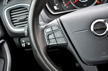 Volvo V40 II Hatchback Facelifting 2.0 D2 120KM 2017 Volvo V40 2,0 D2 2017 Rok Lift Full Led, zdjęcie 12