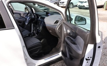 Opel Mokka I SUV 1.4 Turbo ECOTEC 140KM 2015 Opel Mokka Nawigacja , Dwustrefowa Klimatyzacja, czujniki parkowania, GWAR, zdjęcie 11