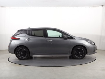 Nissan Leaf II Hatchback Elektryczny 40kWh 150KM 2022 Nissan Leaf 40 kWh, SoH 94%, Salon Polska, zdjęcie 5