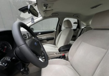 Ford Focus I Hatchback 1.6 16V 100KM 2005 Ford Focus Automat Klima Super Stan Warszawa 1.6 Benzyna 100KM, zdjęcie 9