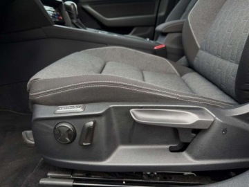 Volkswagen Passat B8 Variant Facelifting 1.5 TSI EVO 150KM 2023 Volkswagen Passat Variant 1.5 TSI Evo Business DSG FV 23 gwarancja 1.5, zdjęcie 24