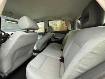 Seat Ibiza III 1.4 16V 75KM 2002 Seat Ibiza Seat Ibiza 1.4b OPONY ZIMOWE DLUGIE OC Przeglad do 01.27 Zami, zdjęcie 7