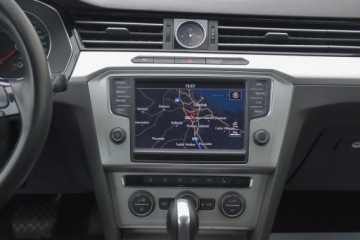Volkswagen Passat B8 Variant 2.0 TDI 190KM 2015 Volkswagen Passat Variant VW PASSAT 2.0TDI 190KM DSG NAVI HAK Masaze Gwara, zdjęcie 27