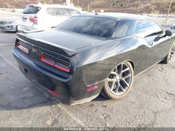 Dodge Challenger III 2023 Dodge Challenger sxt RWD 3.6 Benzyna 303KM, zdjęcie 8