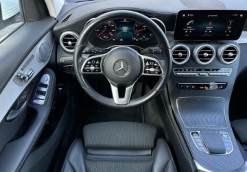 Mercedes GLC C253 2020 Mercedes-Benz GLC 4-Matic 9G-TRONIC, Multibeam, BURMESTER, GPS, Kamera cof, zdjęcie 4