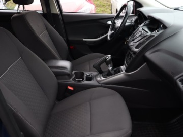 Ford Focus III Hatchback 5d facelifting 1.6 TDCi 95KM 2014 Ford Focus 1.6 TDCi, Salon Polska, Klima, zdjęcie 8
