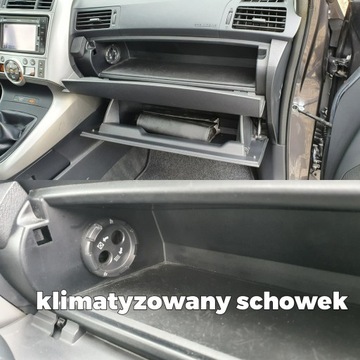 Toyota Verso Minivan 1.8 Valvematic 147KM 2011 Toyota Verso 1.8 16v 147KM # Navi # Kamera #, zdjęcie 24