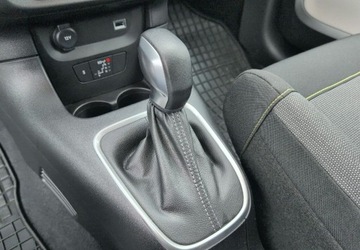 Citroen C3 III Hatchback Facelifting 1.2 PureTech 110KM 2023 Citroen C3 1.2 PureTech Shine EAT6 SalonPL FVat Bogata Wersja Od Reki 1.2, zdjęcie 16