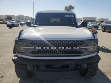 Ford Bronco V 2022 Ford Bronco 2022 FORD BRONCO BASE 2.3 Benzyna 275KM, zdjęcie 1